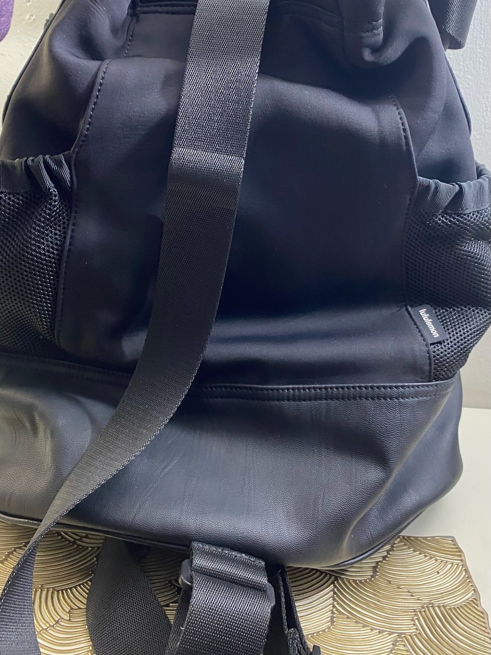 Lululemon Rally Tennis Large Black Drawstring Bucket Backpack - Picture 9 of 10